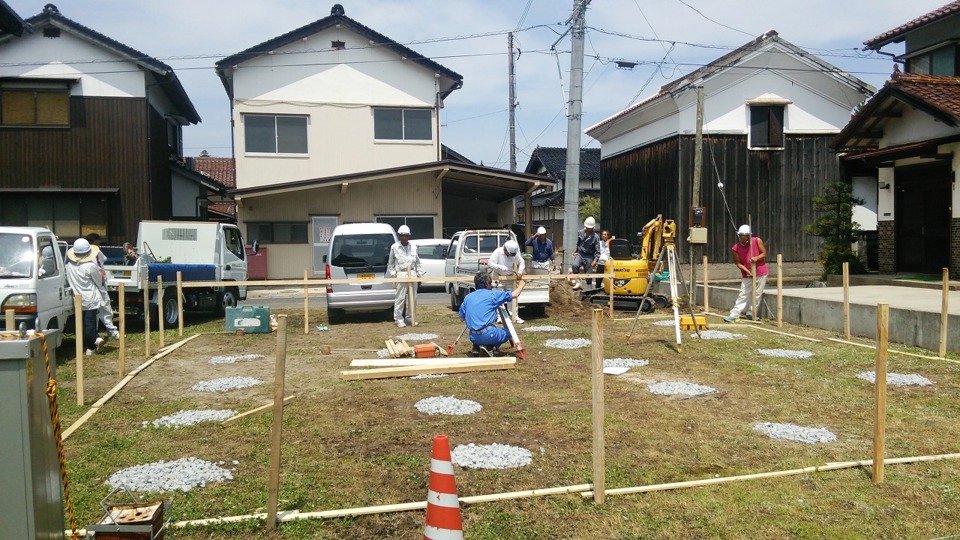 ☆基礎工事　丁張☆