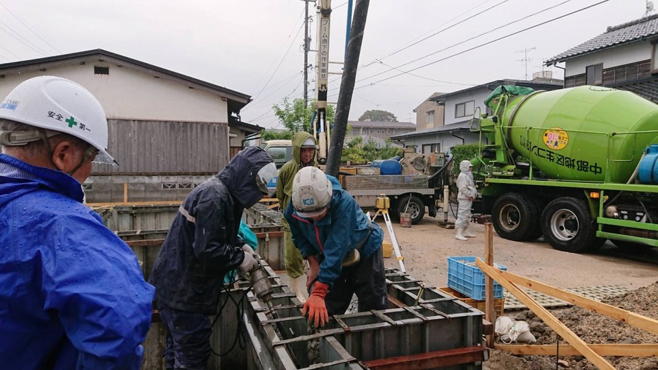 ☆基礎工事　立上打設☆