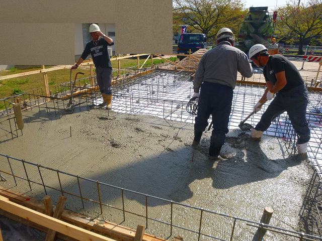 ☆基礎工事　土間ｺﾝｸﾘｰﾄ打設☆