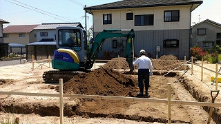 基礎　丁張、掘り方