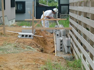 境界ブロック積み