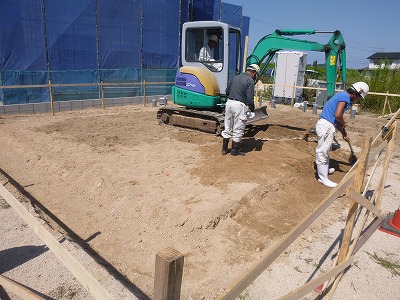 基礎　床付け