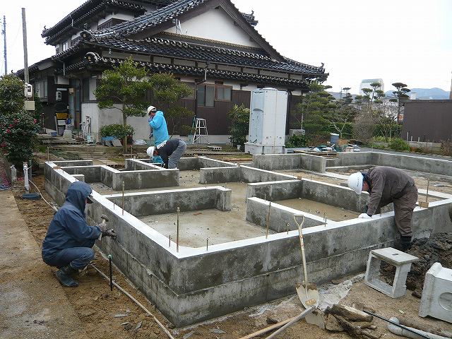 基礎工事