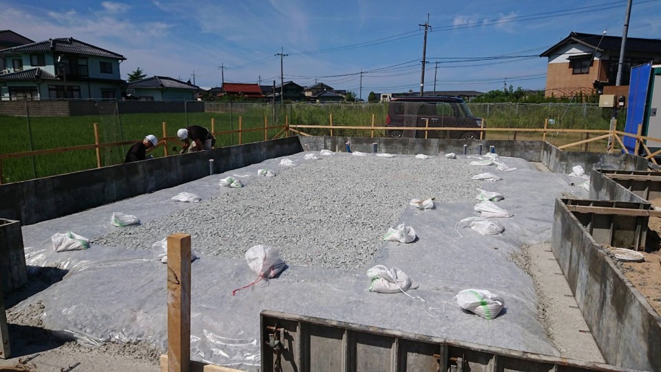 ☆基礎工事　外周部型枠組み☆