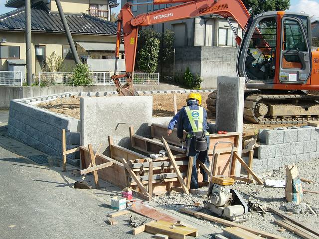 外部階段部仮枠組み