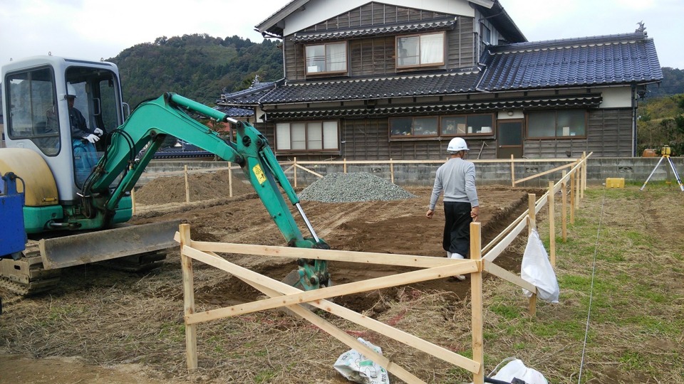 ☆基礎工事　掘り方☆